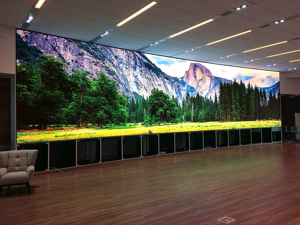 What Does an LED Screen Manufacturer Do?