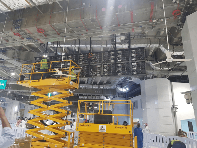 How to install indoor LED display screens on the wall