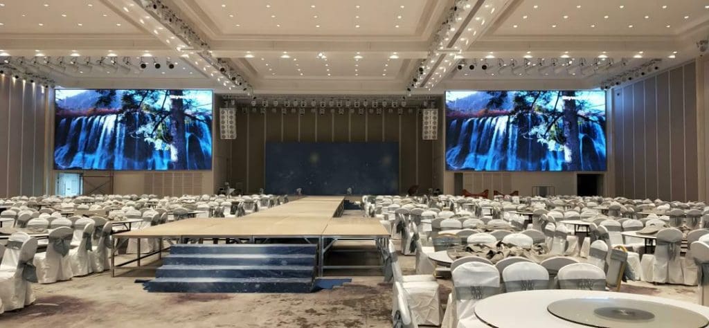 When selecting an LED screen for an auditorium, prioritize the following features: