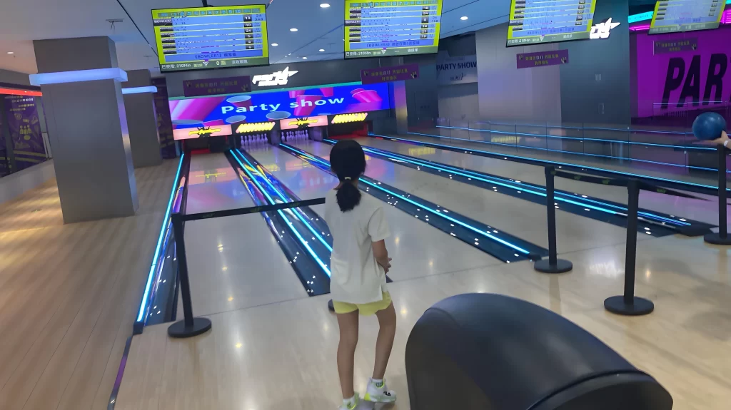 What Is a Bowling LED Screen?