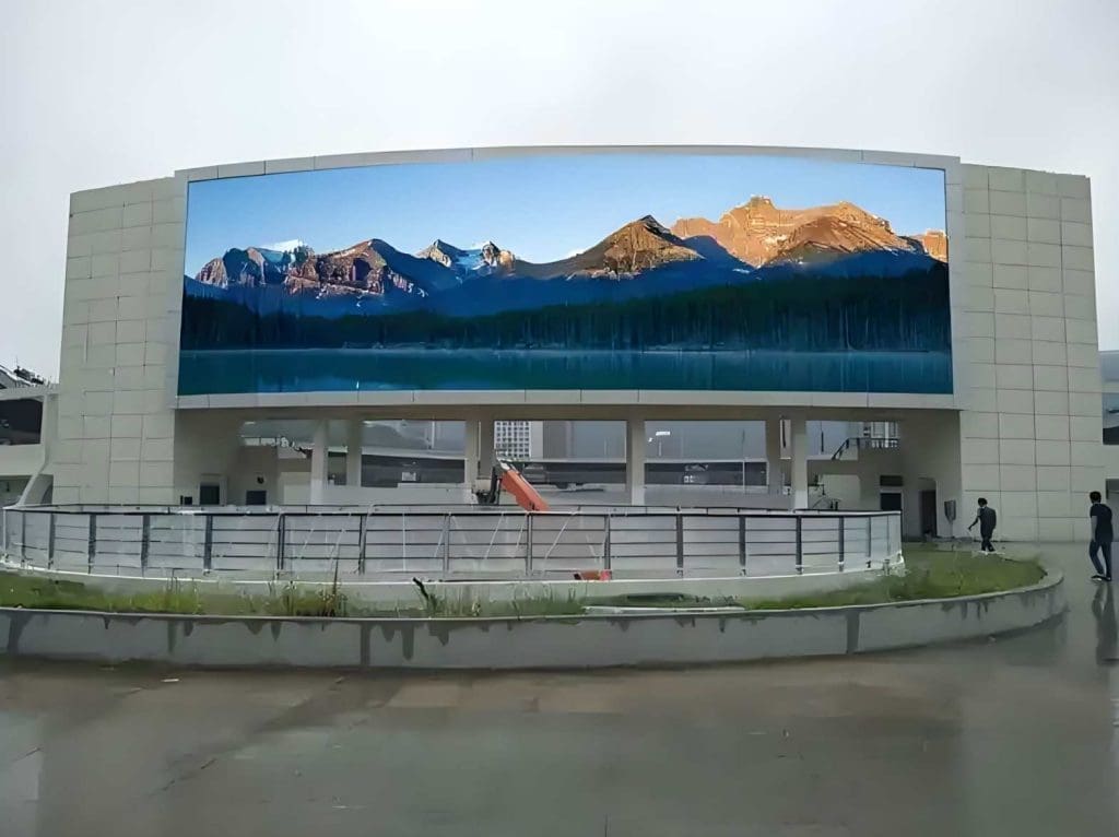 Benefits of Using LED Screens in Schools