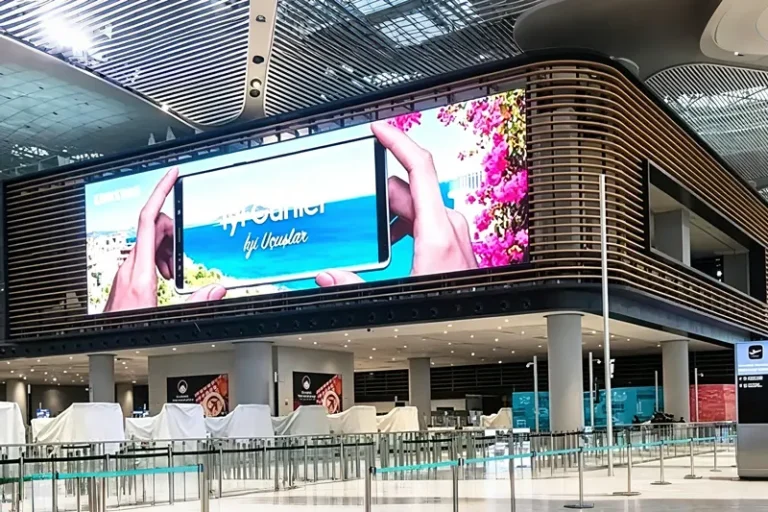 Shopping Mall Display Solution
