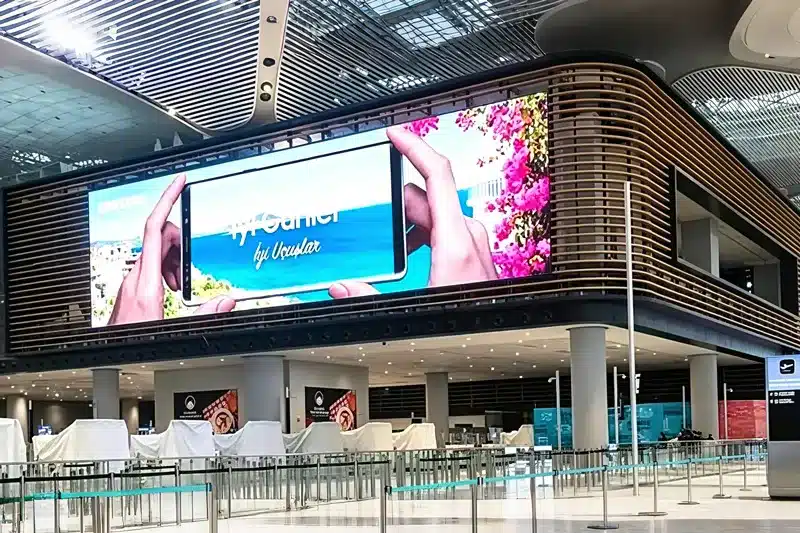 Shopping Mall Display Solution