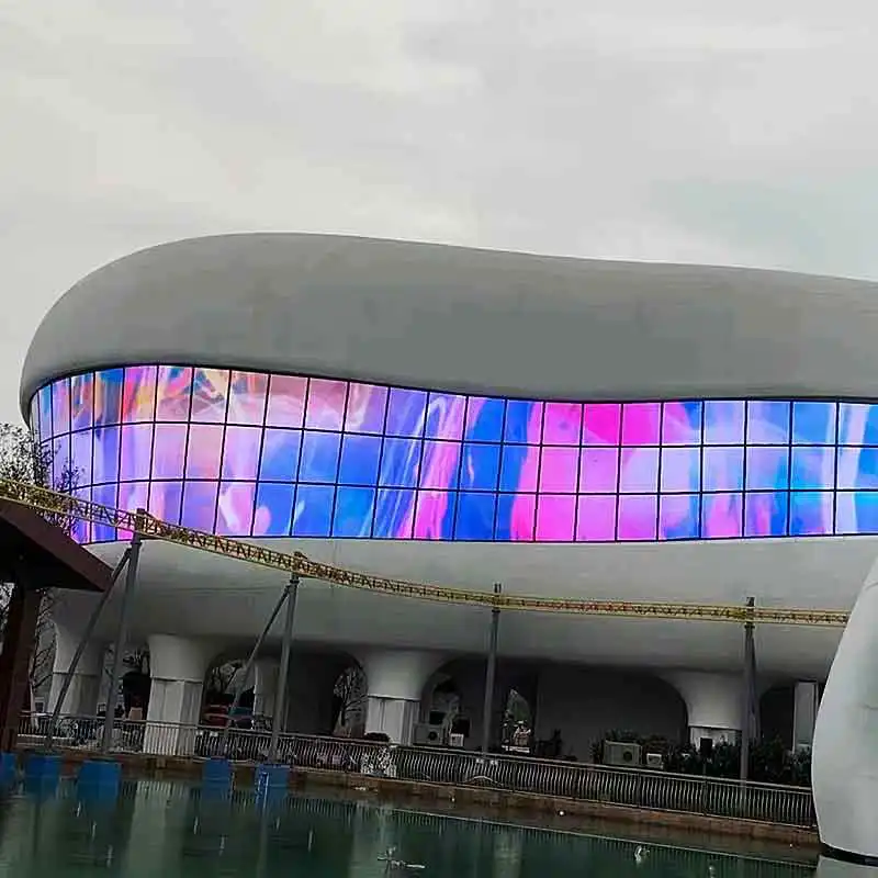 What Makes an LED Video Wall Suitable for Outdoor Use?